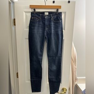 Ladies size 28 Hudson midrise super skinny jean dark blue